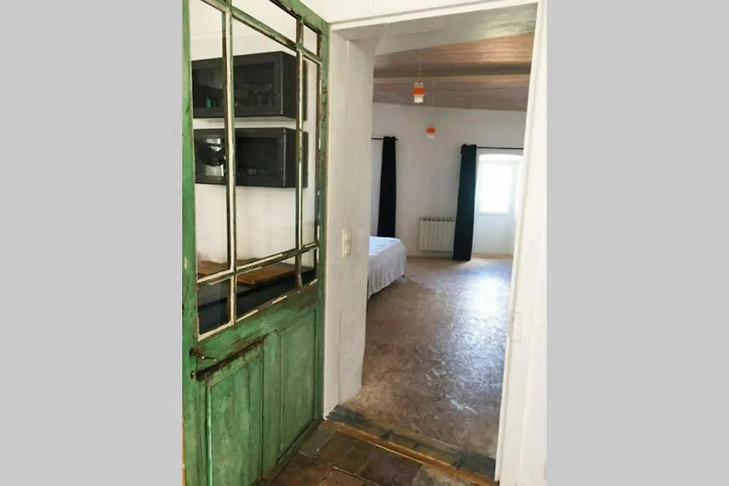 Logement De Charme A Joyeuse Apartment